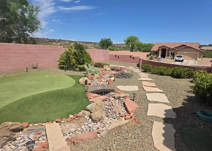 Pool, Putts & Game Getaway Near Sedona Holiday home Cornville